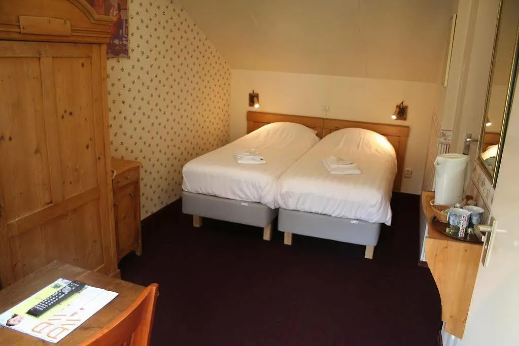 ***  Hotel De Emauspoort Delft Nizozemsko